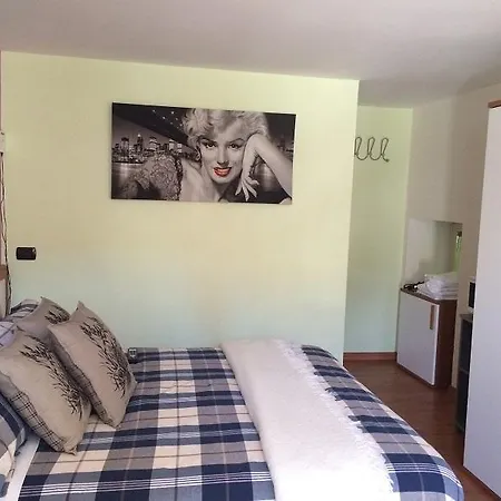 Bed and breakfast Viva 2*